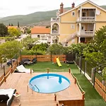 Adriatic Milic Apartment