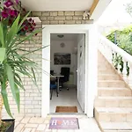 Adriatic Milic Apartment *