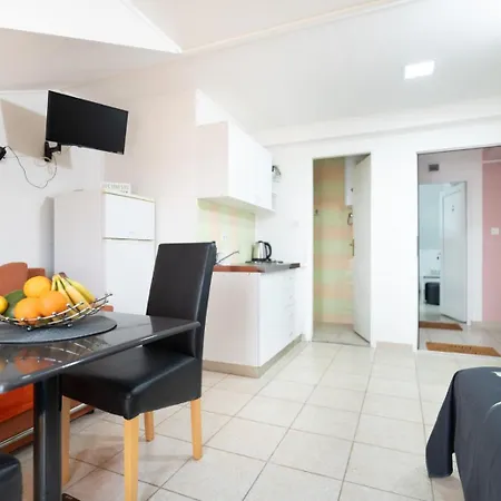 Adriatic Milic Apartment