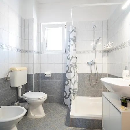 Apartment Adriatic Milic
