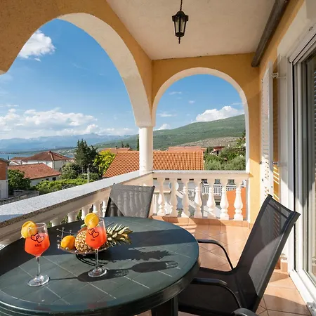 Apartment Adriatic Milic