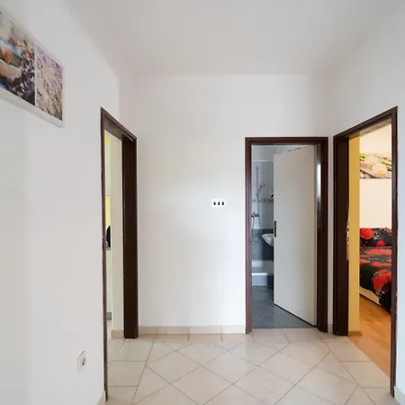 Apartment Adriatic Milic Gornji Karin